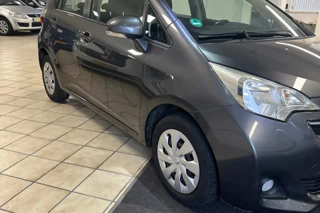 Toyota Verso-S (2011) thumbnail 1