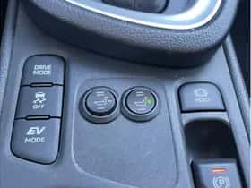 Toyota Yaris Cross (2024) thumbnail 25