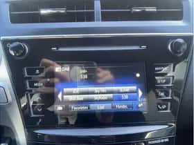 Toyota Prius (2017) thumbnail 25