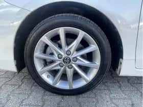 Toyota Prius (2017) thumbnail 38