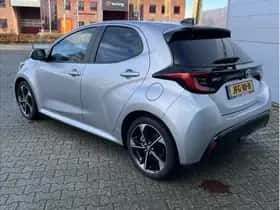 Toyota Yaris (2025) thumbnail 3