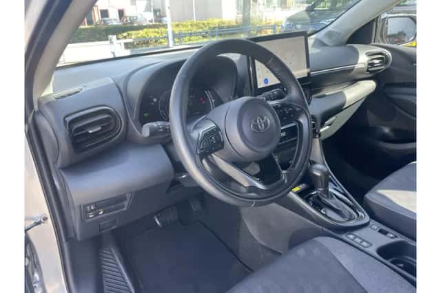 Toyota Yaris (2025) thumbnail 6