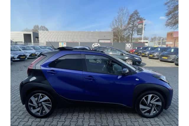 Toyota Aygo X (2024) thumbnail 4