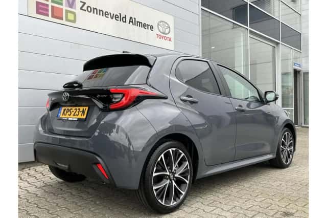 Toyota Yaris (2026) thumbnail 2