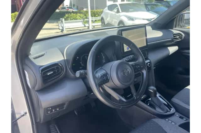 Toyota Yaris Cross (2024) thumbnail 6
