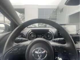 Toyota Yaris (2023) thumbnail 16