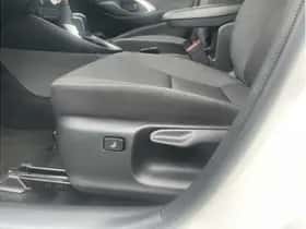 Toyota Yaris (2023) thumbnail 30