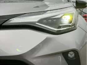 Toyota C-HR (2021) thumbnail 13