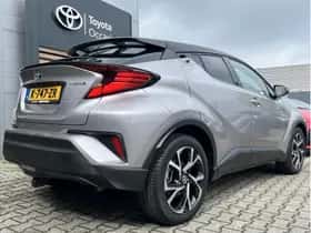 Toyota C-HR (2021) thumbnail 24