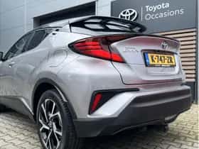 Toyota C-HR (2021) thumbnail 30