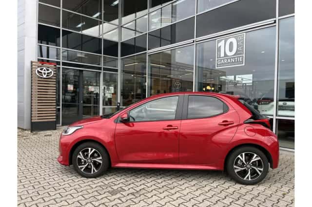 Toyota Yaris (2026) thumbnail 2