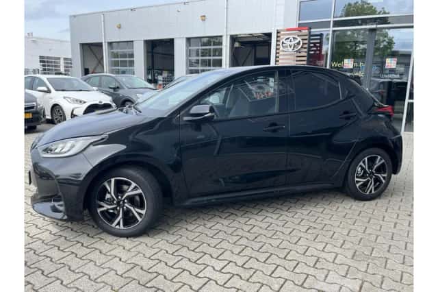 Toyota Yaris (2026) thumbnail 3