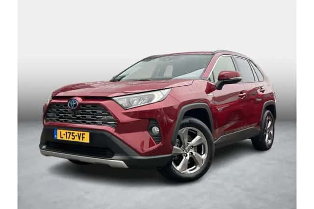 Toyota RAV4 (2021) thumbnail 1