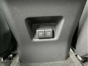 Toyota RAV4 (2021) thumbnail 23