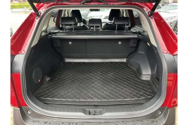 Toyota RAV4 (2021) thumbnail 6