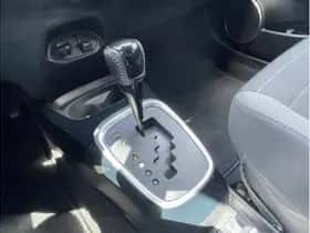 Toyota Yaris (2019) thumbnail 13