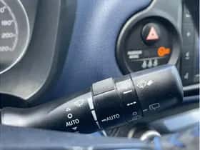 Toyota Yaris (2019) thumbnail 19