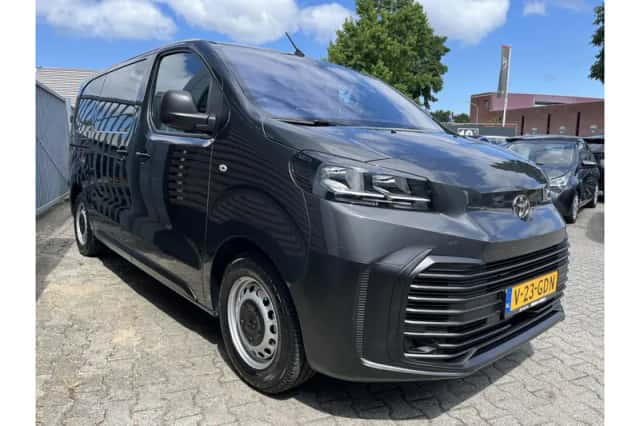 Toyota Proace (2024) thumbnail 2