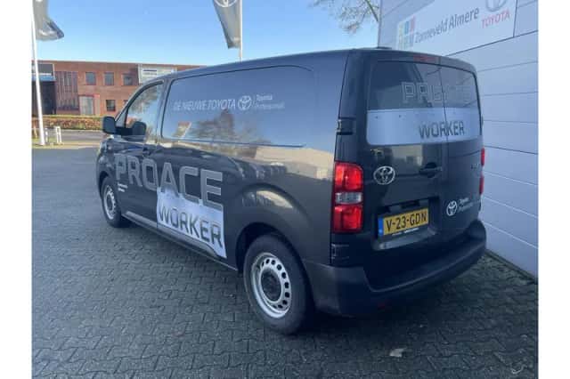 Toyota Proace (2024) thumbnail 3