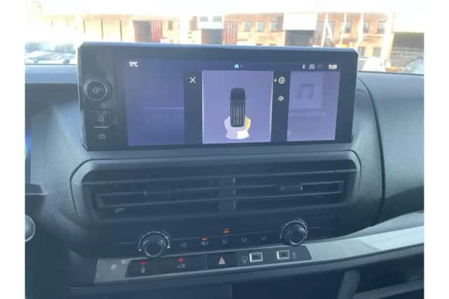 Toyota Proace (2024) thumbnail 6