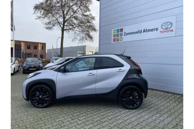Toyota Aygo X (2025) thumbnail 2