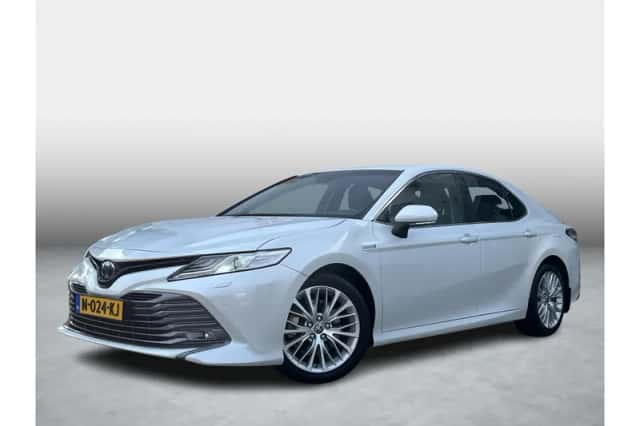 Toyota Camry (2020) thumbnail 1