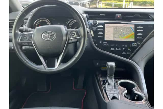 Toyota Camry (2020) thumbnail 3