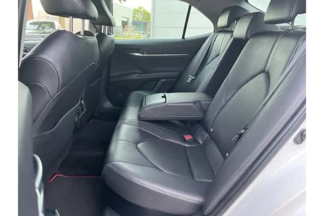 Toyota Camry (2020) thumbnail 5