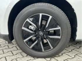 Toyota bZ4X (2025) thumbnail 12