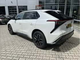 Toyota bZ4X (2025) thumbnail 3