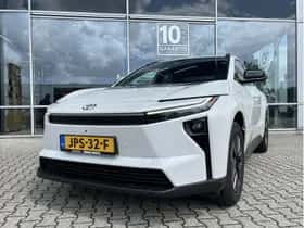 Toyota bZ4X (2025) thumbnail 32
