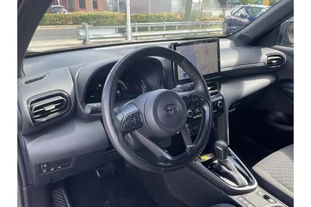 Toyota Yaris Cross (2024) thumbnail 6
