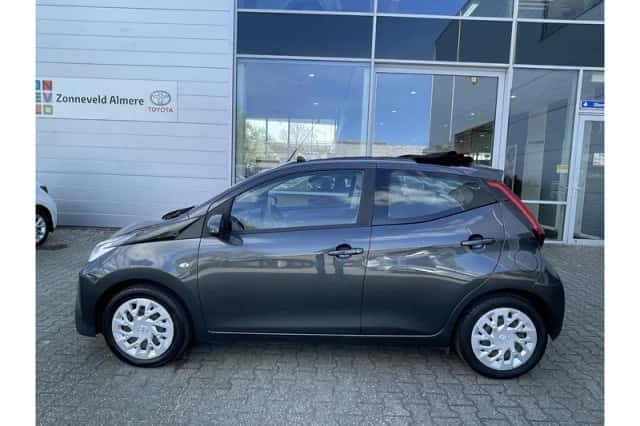 Toyota Aygo (2019) thumbnail 3