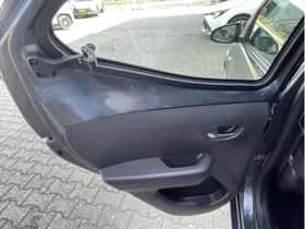 Toyota Aygo (2019) thumbnail 31