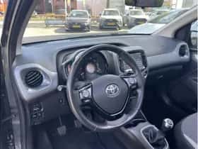 Toyota Aygo (2019) thumbnail 7