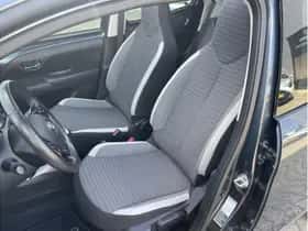 Toyota Aygo (2019) thumbnail 8