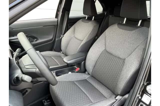 Toyota Yaris Cross (2026) thumbnail 4