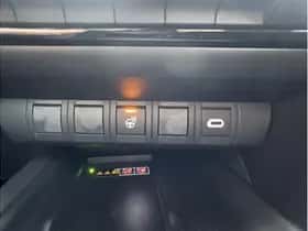Toyota C-HR (2025) thumbnail 25