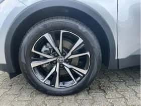 Toyota C-HR (2025) thumbnail 35