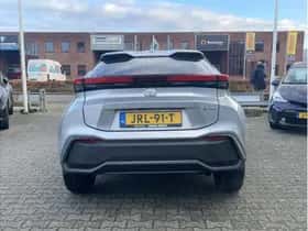 Toyota C-HR (2025) thumbnail 5
