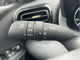 Toyota Yaris Cross (2024) thumbnail 15