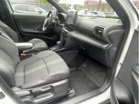 Toyota Yaris Cross (2024) thumbnail 10