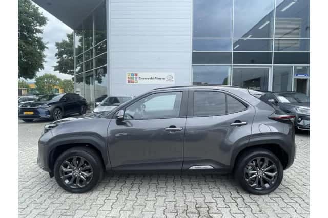 Toyota Yaris Cross (2023) thumbnail 4