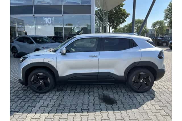 Toyota Urban Cruiser (2026) thumbnail 3