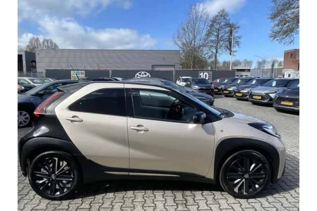 Toyota Aygo X (2024) thumbnail 2