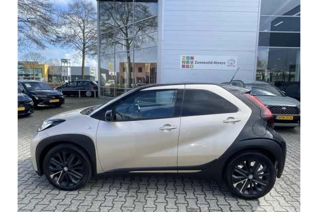 Toyota Aygo X (2024) thumbnail 4