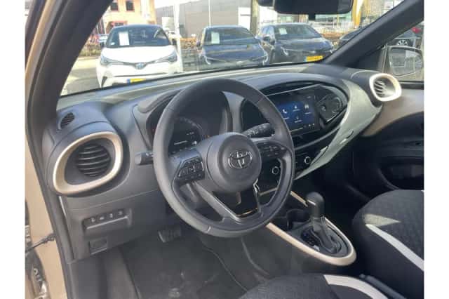 Toyota Aygo X (2024) thumbnail 6