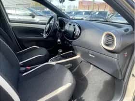 Toyota Aygo X (2024) thumbnail 8