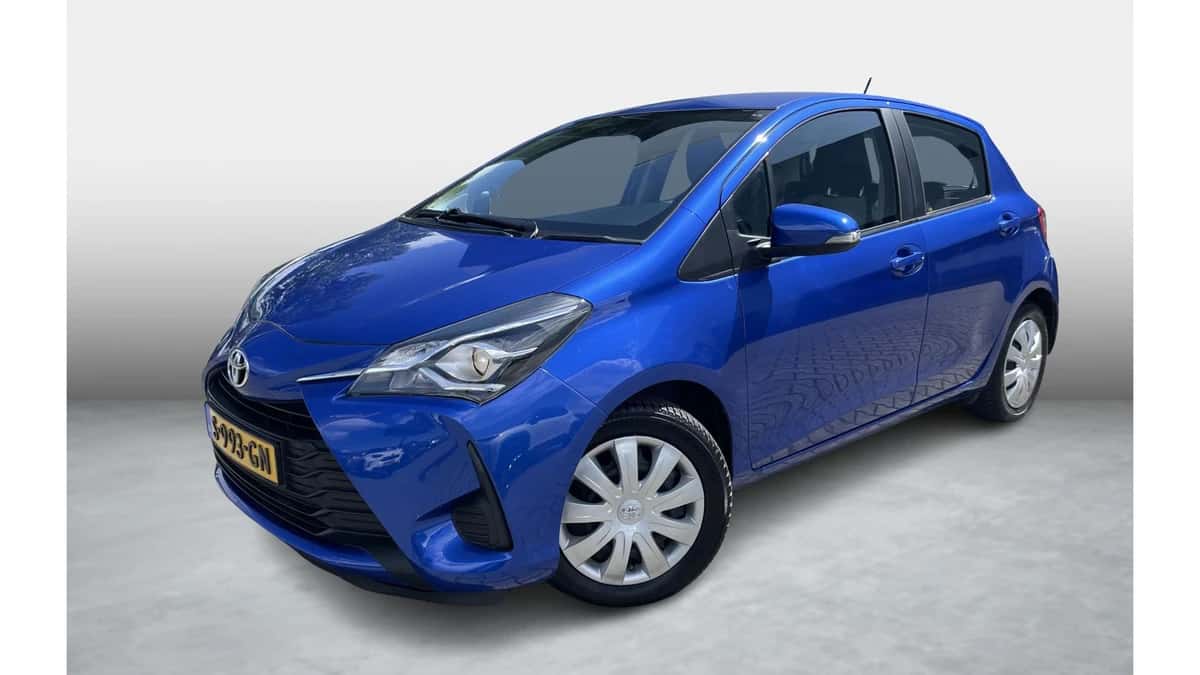 Toyota Yaris (2018) — foto 1