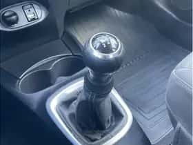 Toyota Yaris (2018) thumbnail 13